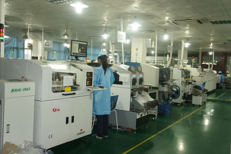 一副手柄两个公司:从文博会揭秘湾区智造引力场(图1)